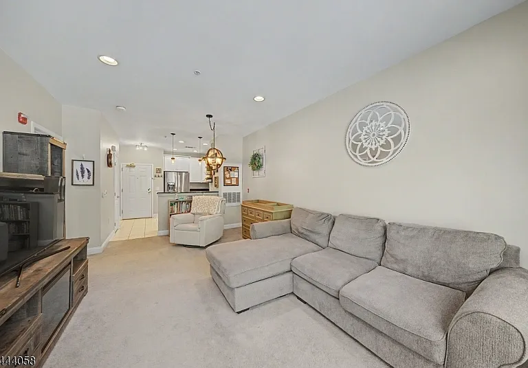 7319 Coventry Ct — Photo 5