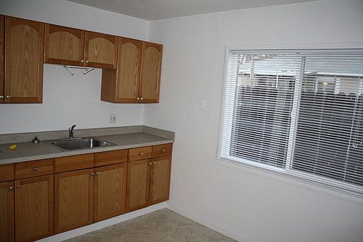 5th image of 1806 Madrone Ave