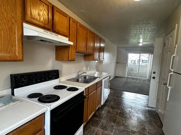 Elton Park Apartments, 258 N Broadway St #7, Tooele, UT 84074