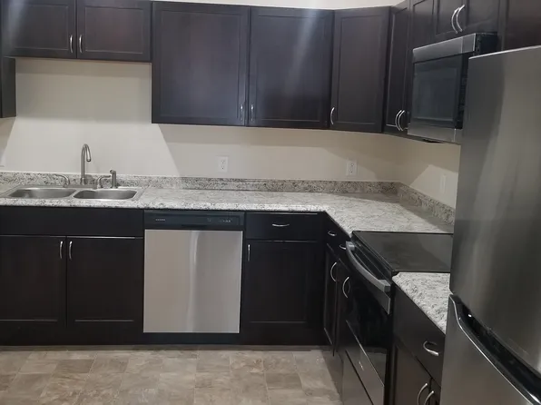 49 Washington Ave APT 2R, Endicott, NY 13760