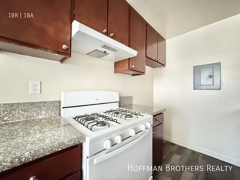 20334 Saticoy St #37 — Photo 6