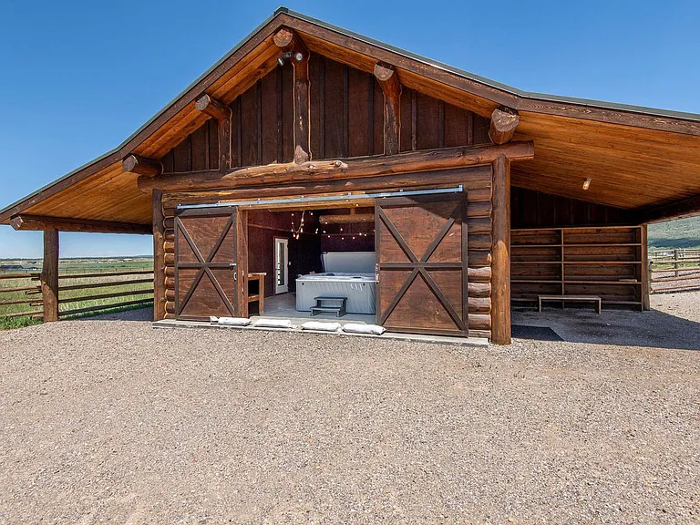 1330 Larsen Ln #ID1466388P — Photo 71