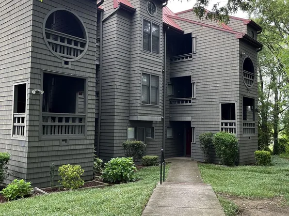 9041 J M Keynes Dr Unit 6, Charlotte, NC 28262