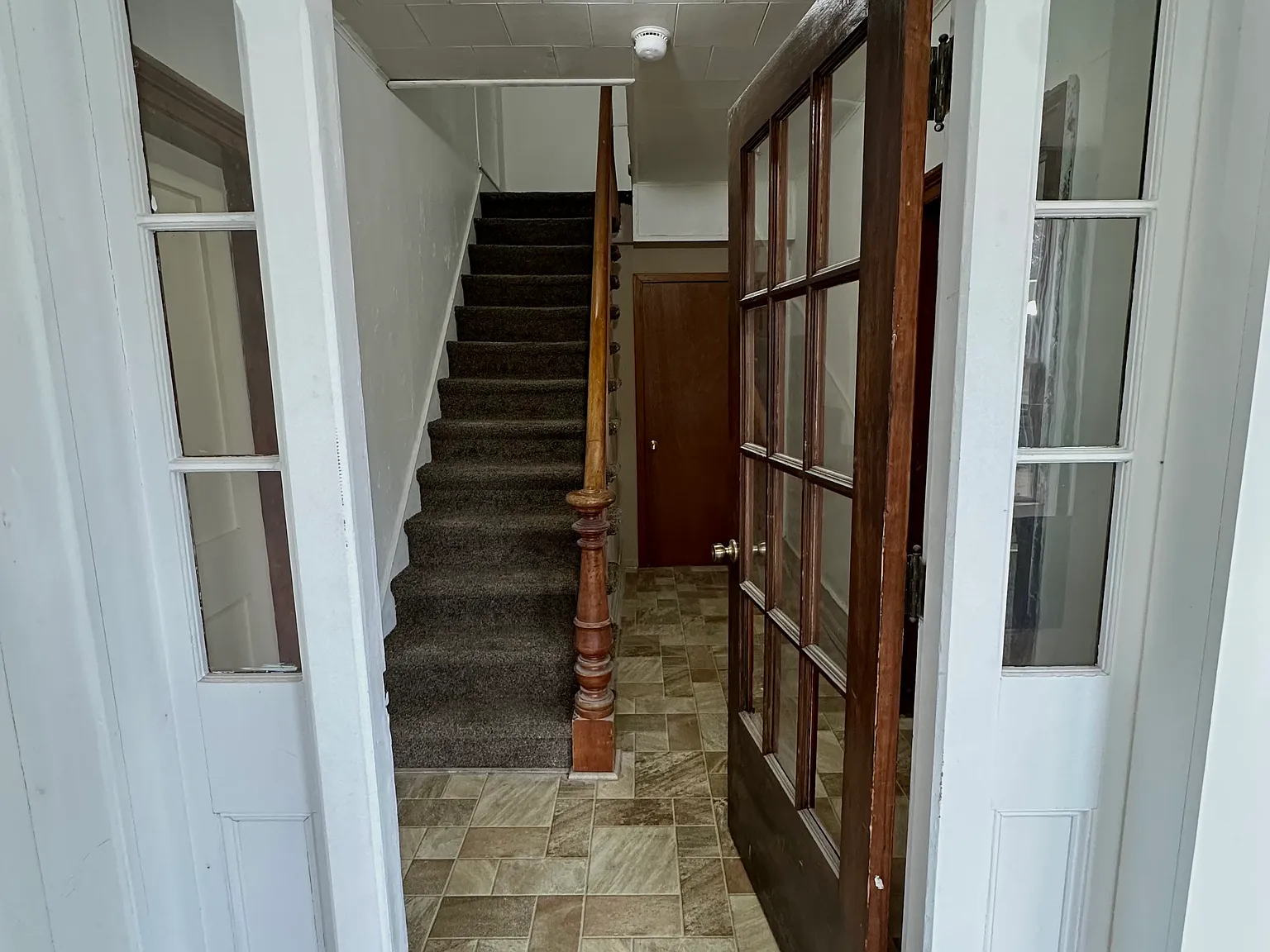 4 bed, 2568 sqft, $2,600 — Photo 4