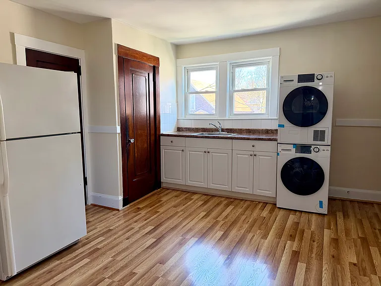 157 Hillside St — Photo 10