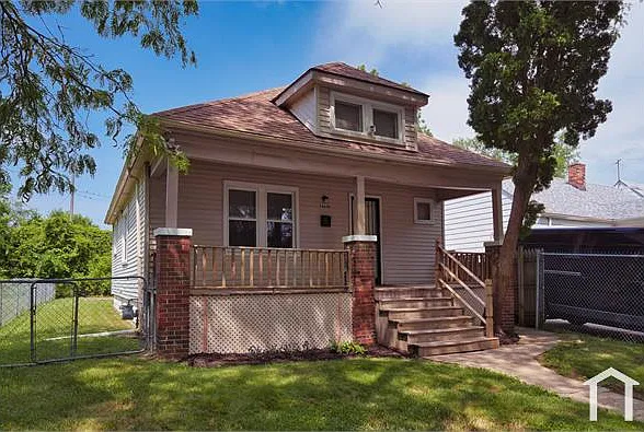 3 bed, 1000 sqft, $1,550 — Photo 2