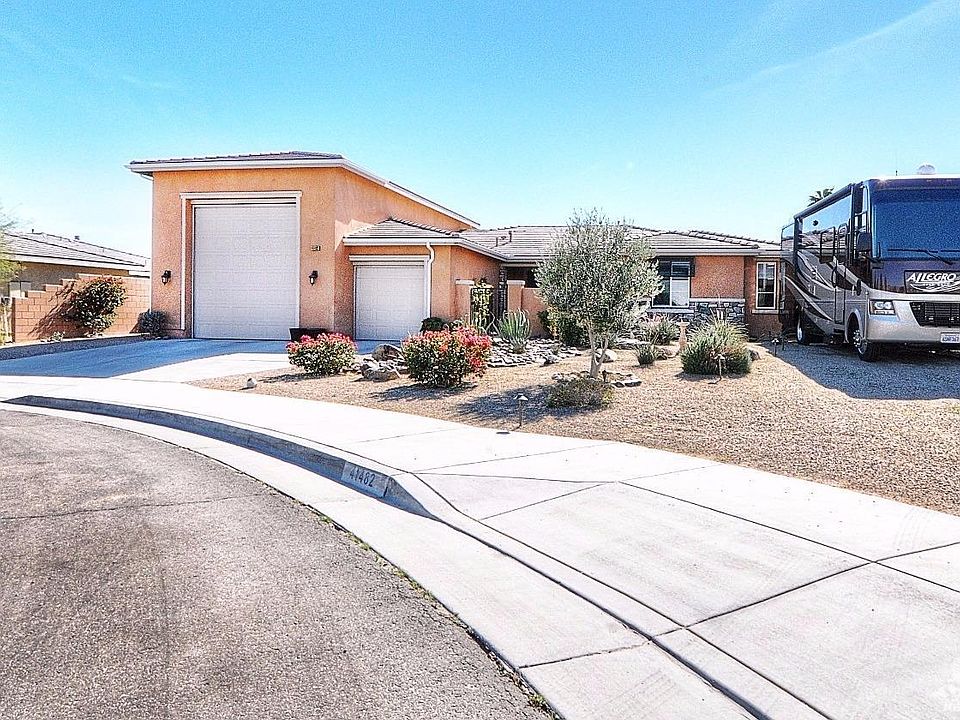 1st image of 41482 Aerodrome Ave
