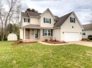 32 Pebble Creek Dr, Fraziers Bottom, WV 25082