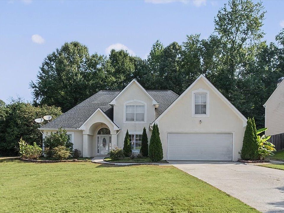 1st image of 200 Kensington Trce
