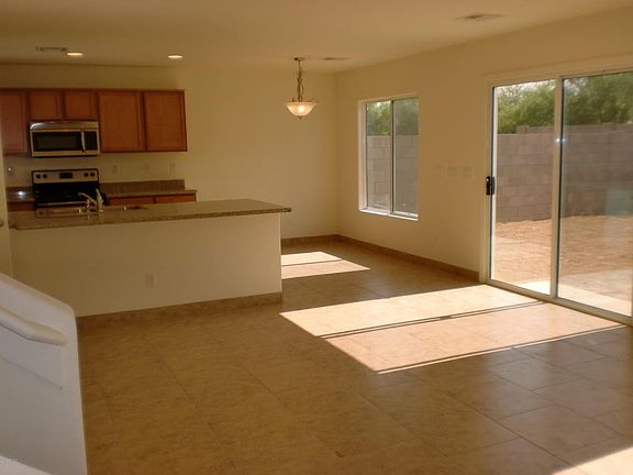 4th image of 5629 S 10th Dr