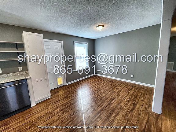5th image of 8220 Fallen Rock Dr