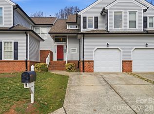 8729 Fox Chase Ln, Charlotte, NC 28269