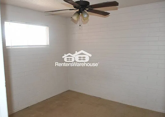 2532 E Adams St #7 — Photo 6