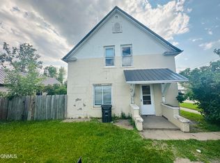 202 8th Ave SE, Jamestown, ND 58401