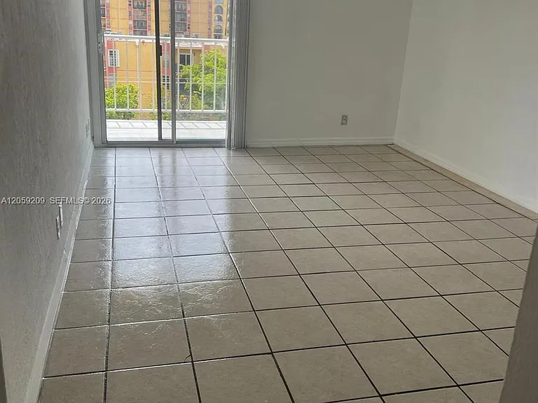 801 NW 47th Ave #W612 — Photo 1