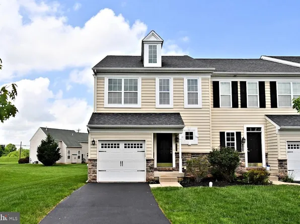 180 Providence Ln, Lansdale, PA 19446