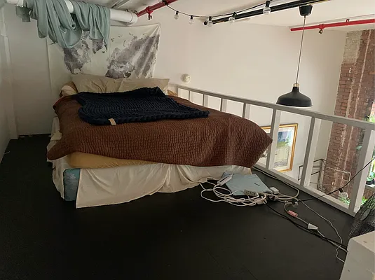 Rented by Carnegie Management Inc | media 9