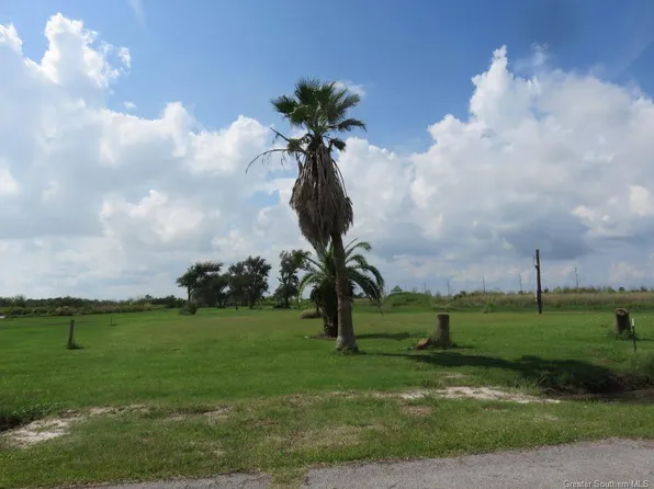 138 Gulf View Ave, Cameron, LA 70631
