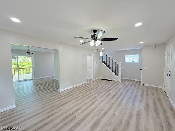 5th image of 909 N Walnut St