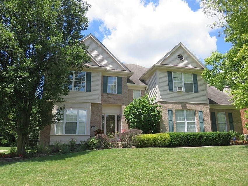 1st image of 5471 Riverwalk Dr