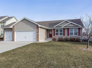 16105 Tanglewood Dr, Urbandale, IA 50323