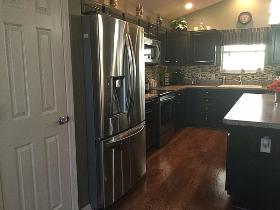 2nd image of 2395 Evander Ave