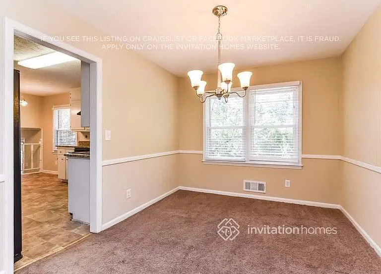 981 Flagg Way — Photo 7