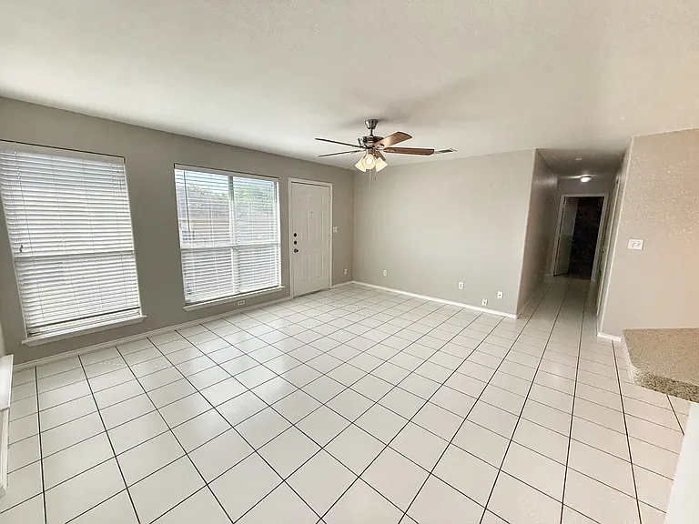 2754 FM 1044 — Photo 2