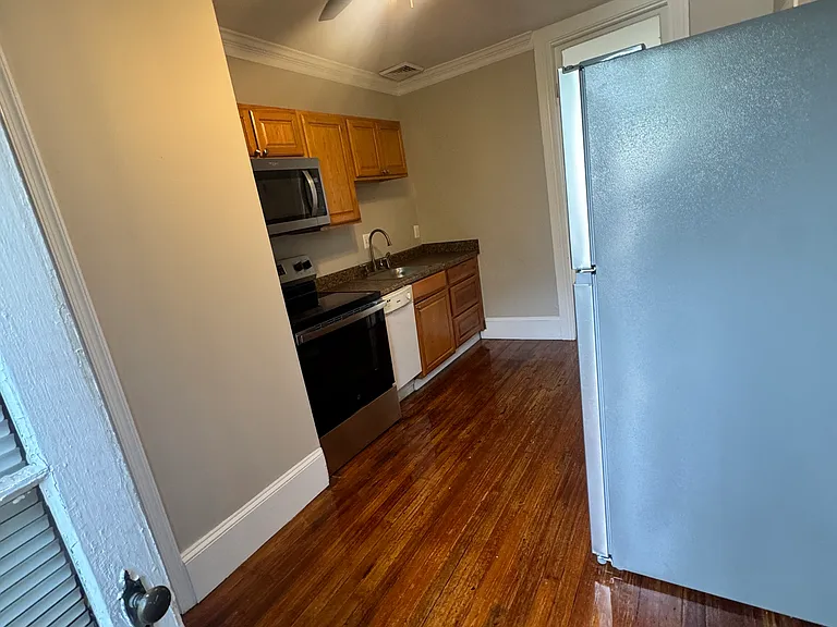 162 Main St #3 — Photo 14