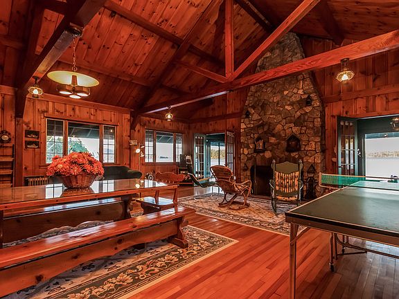 Great Room in boathouse