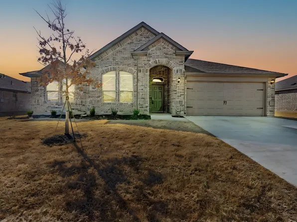 908 Granite Dr, Azle, TX 76020