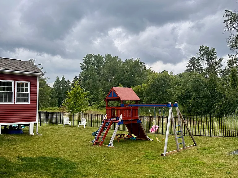 8 Lakepointe Way — Photo 27