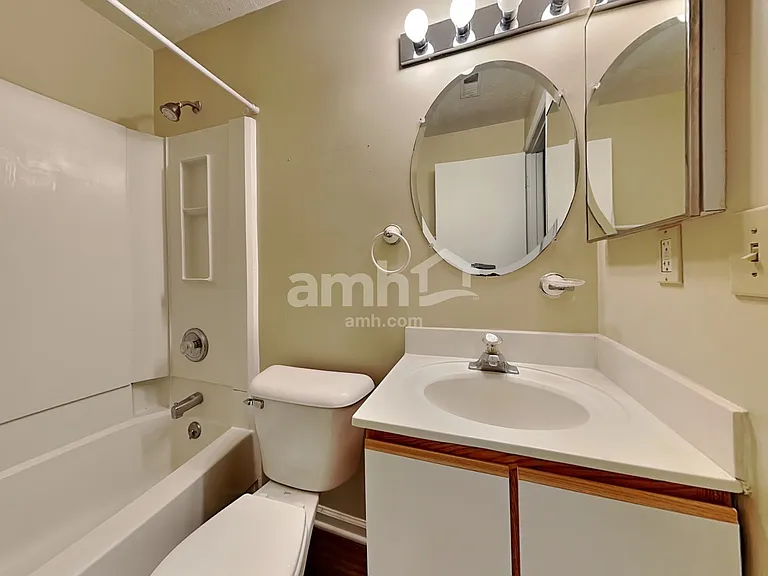 3659 Shorewood Dr — Photo 13