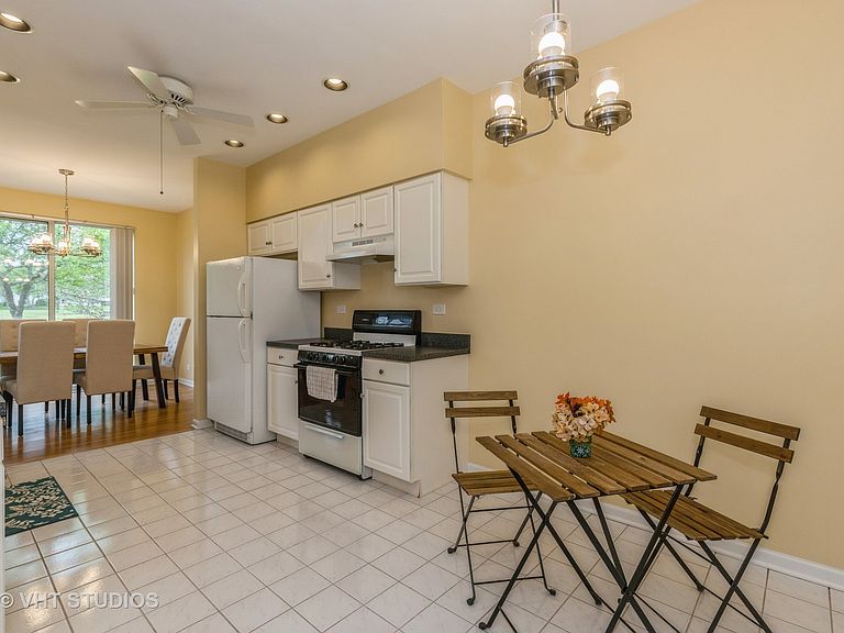 17831 W Braewick Rd Gurnee, IL, 60031 Apartments for Rent Zillow