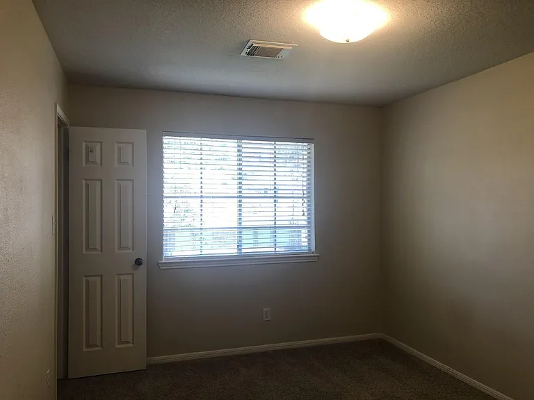 2110 Highland Bay Ct — Photo 25
