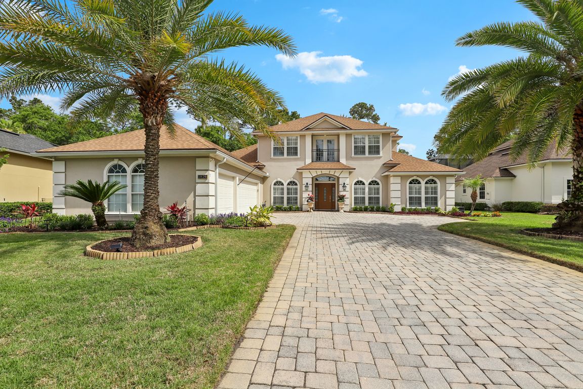 1874 Hickory Trace Dr-001.jpg