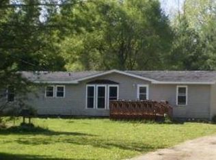 4890 Ballantine Rd, Bath, MI 48808