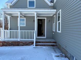 316 Old Fall River Rd #1, North Dartmouth, MA 02747