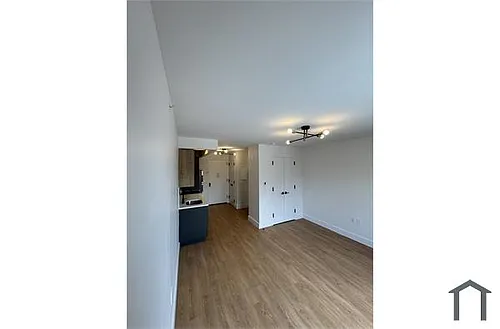1010 Washington Ave Photo 1
