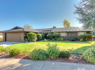 456 Picadilly Cir, Medford, OR