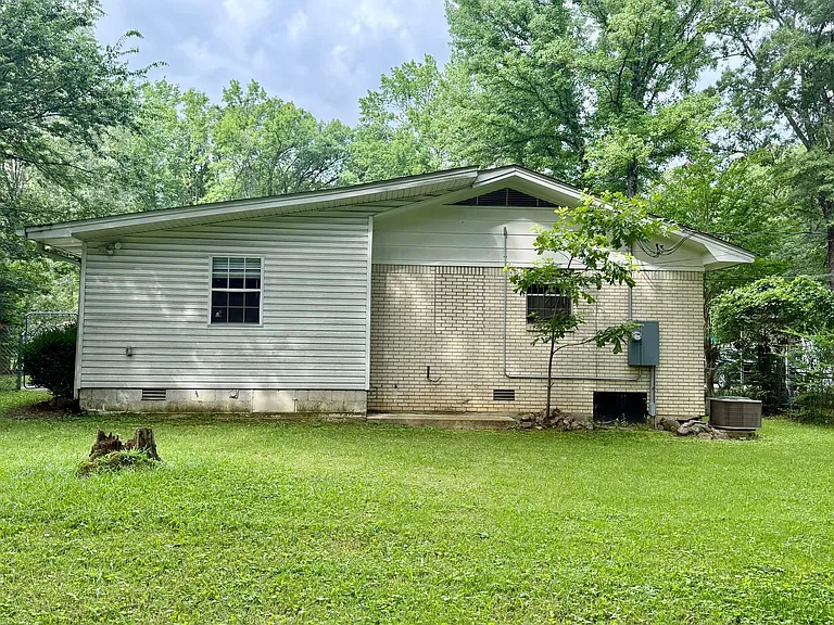 9115 Oak Grove Ln — Photo 22