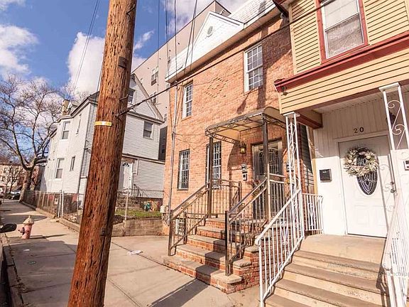 2nd image of 22 McDougal St
