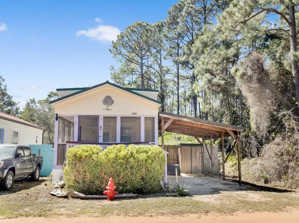 1449 Suncrest St, Gulf Breeze, FL 32563