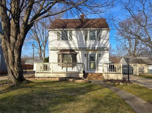 6896 Parma Park Blvd, Parma Heights, OH 44130
