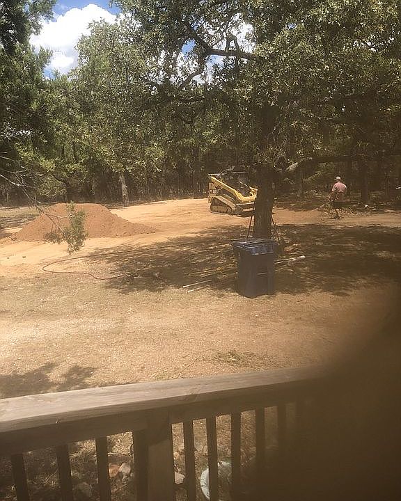 1st image of 900 Creek Ln