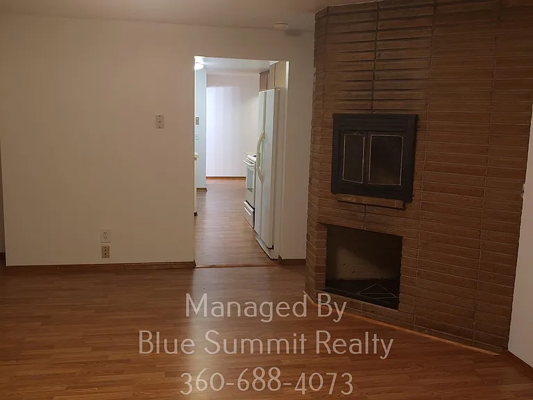 8534 Pacific Ave SE — Photo 5