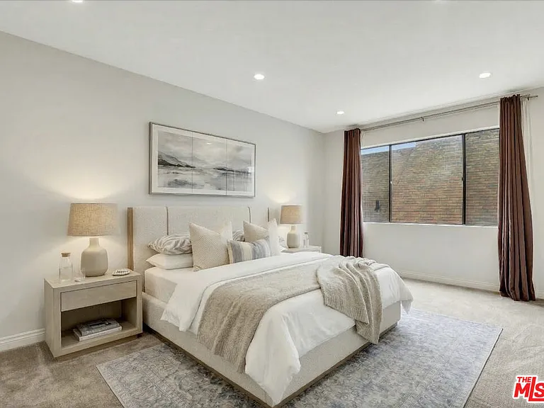 1260 S Beverly Glen Blvd #304 — Photo 14