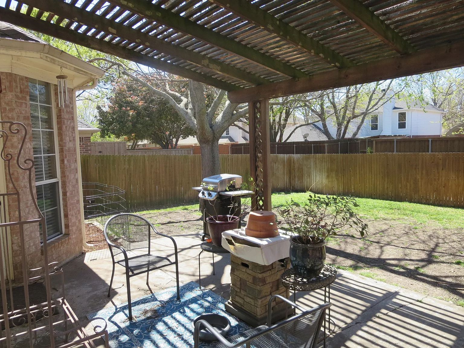 3 bed, 2222 sqft, $2,650 — Photo 1