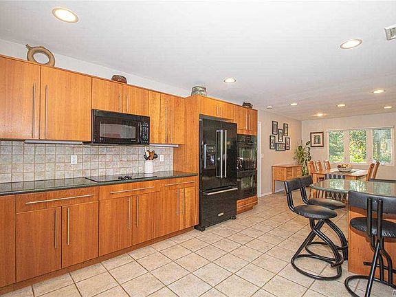 5th image of 17 Perth Pl