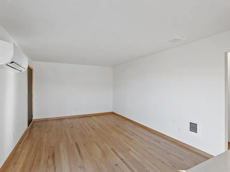1722 E South Riverton Ave #A — Photo 17